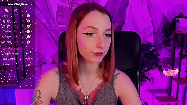 PrettyReckess online show from January 22, 10:50 am