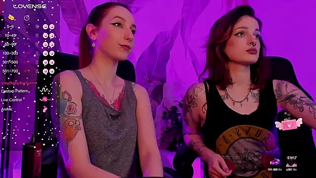 PrettyReckess online show from January 23, 12:19 pm
