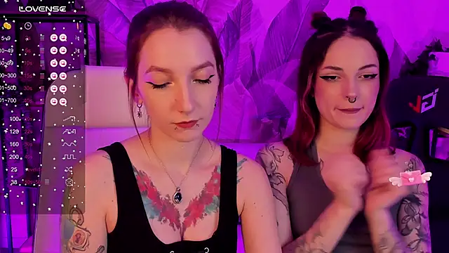 PrettyReckess online show from February 19, 11:28 am