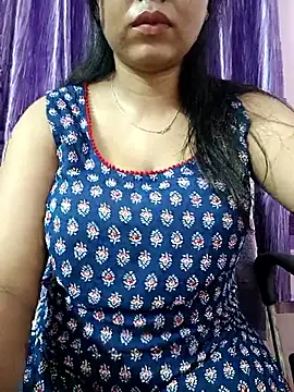 Snapshot of Nia__09 chatting on September 9, 7:35 pm Nia 09 online show from September 9, 7:35 pm