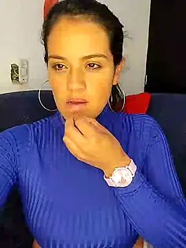 Snapshot of zhayra_rose chatting on December 26, 3:38 am zhayra rose online show from December 26, 3:38 am