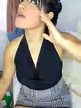 Snapshot of zhayra_rose chatting on January 12, 10:33 pm zhayra rose online show from January 12, 10:33 pm