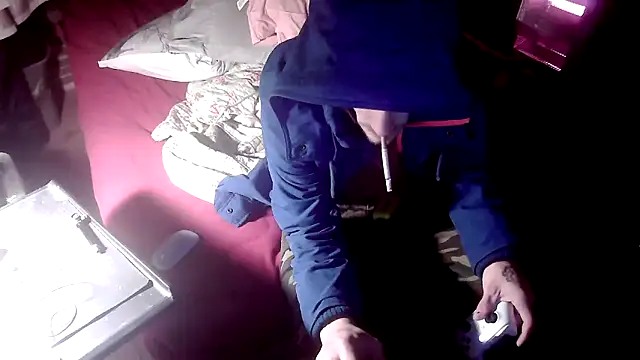 Snapshot of xxxTony999 chatting on December 5, 11:51 pm xxxTony999 online show from December 5, 11:51 pm