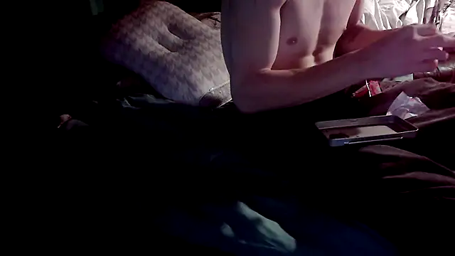 Snapshot of xxxTony999 chatting on January 4, 1:52 am xxxTony999 online show from January 4, 1:52 am