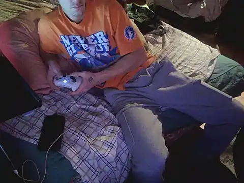 Snapshot of xxxTony999 chatting on January 30, 4:37 am xxxTony999 online show from January 30, 4:37 am