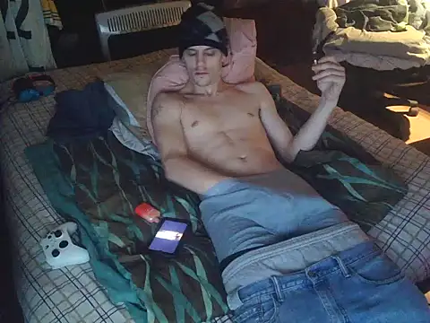 Snapshot of xxxTony999 chatting on March 2, 5:01 am xxxTony999 online show from March 2, 5:01 am