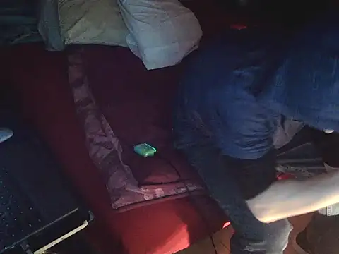 Snapshot of xxxTony999 chatting on March 19, 9:38 am xxxTony999 online show from March 19, 9:38 am