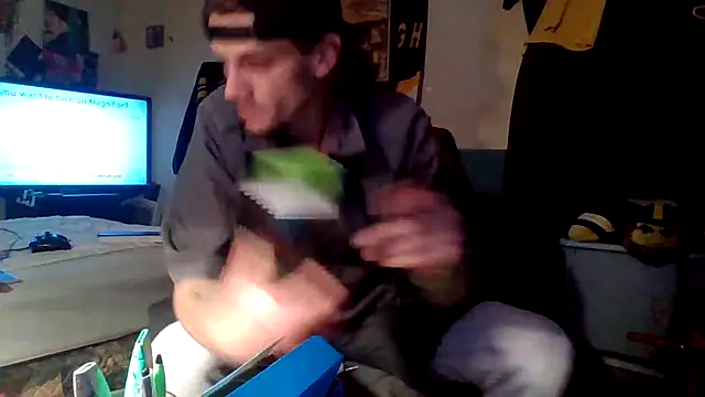 Snapshot of xxxTony999 chatting on September 11, 8:58 am xxxTony999 online show from September 11, 8:58 am