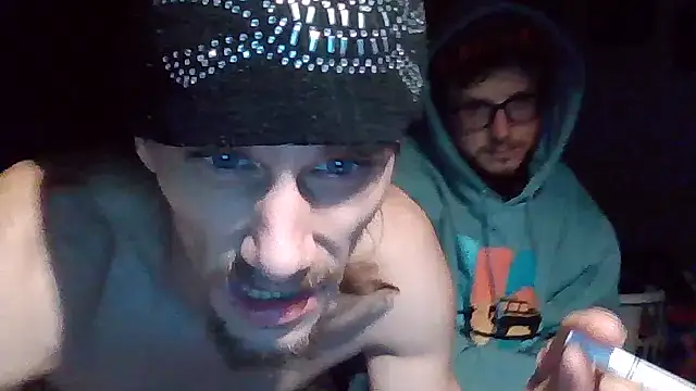 Snapshot of xxxTony999 chatting on October 10, 4:33 am xxxTony999 online show from October 10, 4:33 am