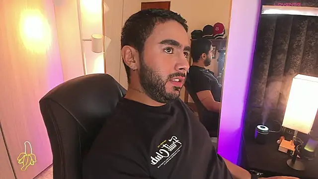 ItsMeEros online show from December 14, 10:14 pm