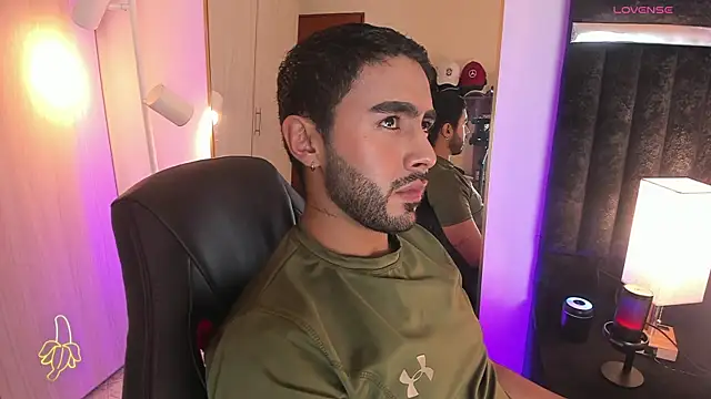 ItsMeEros online show from December 19, 12:06 am