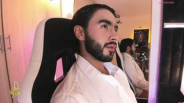 ItsMeEros online show from July 10, 11:40 pm