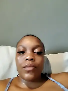 Snapshot of EbonyBuu chatting on February 26, 10:58 am EbonyBuu online show from February 26, 10:58 am