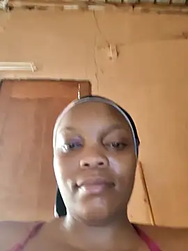 Snapshot of EbonyBuu chatting on May 14, 8:54 am EbonyBuu online show from May 14, 8:54 am