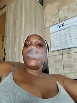 Snapshot of EbonyBuu chatting on June 4, 1:06 pm EbonyBuu online show from June 4, 1:06 pm