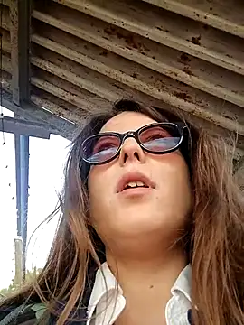 dolcehelena993 online show from October 18, 8:15 am