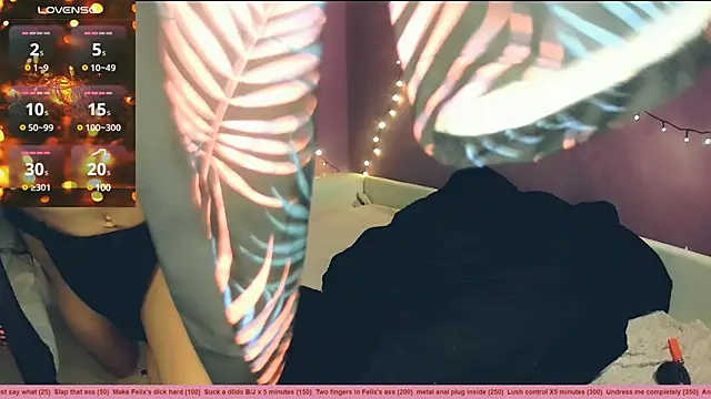 Littlepinkcat online show from December 24, 3:05 am