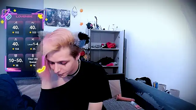 Littlepinkcat online show from October 2, 3:02 am