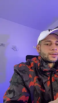  jamesleandros1 online show from February 1, 8:40 pm