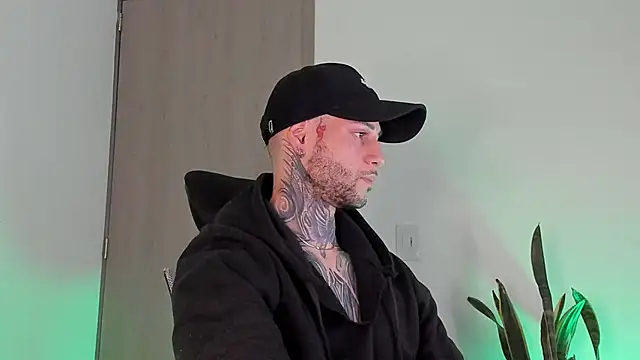  jamesleandros1 online show from February 17, 3:14 am