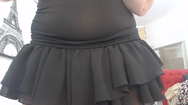 Snapshot of AnnaBellaLuckyXOXO chatting on April 14, 11:49 am AnnaBellaLuckyXOXO online show from April 14, 11:49 am