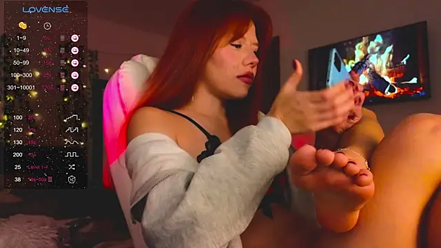 Juliette Sunshine online show from February 2, 9:45 pm