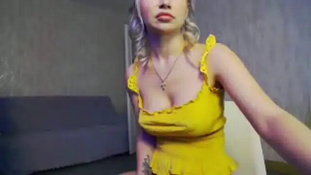 Snapshot of Bellydevilmilky chatting on January 28, 10:12 am Bellydevilmilky online show from January 28, 10:12 am