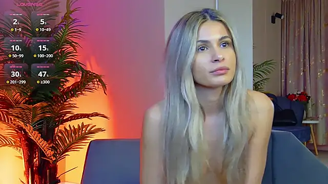 Avril Cyrus online show from November 15, 11:51 am