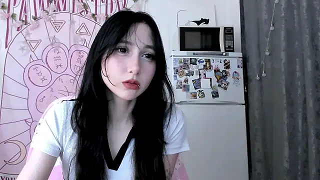 Holy420lolii online show from March 21, 6:00 pm