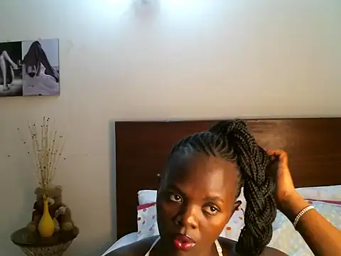 Snapshot of pay_tience chatting on April 14, 3:01 am pay tience online show from April 14, 3:01 am