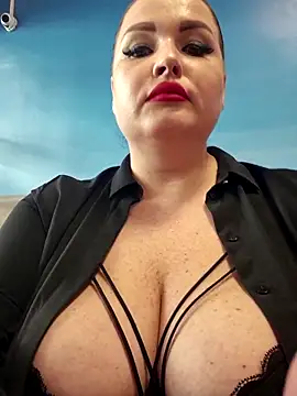 GeorgiaLerox online show from March 17, 1:36 pm