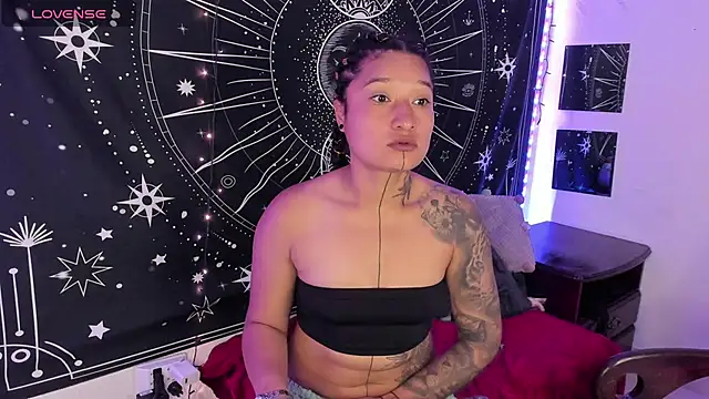 Eva Lee  online show from October 15, 7:52 am