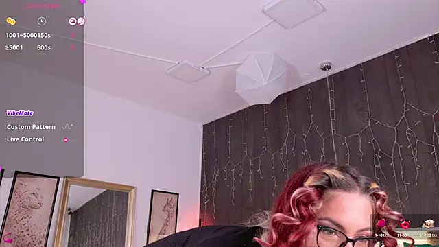 Snapshot of CindeFucknRella chatting on September 16, 4:57 am CindeFucknRella online show from September 16, 4:57 am