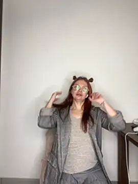 lovebellagrey online show from March 19, 1:48 pm