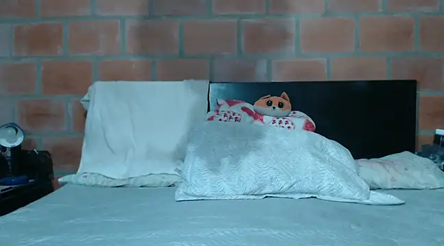 DevoraAmateur online show from December 14, 8:29 pm