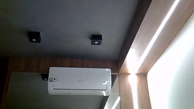 Skinny-Kitten online show from February 20, 6:26 am