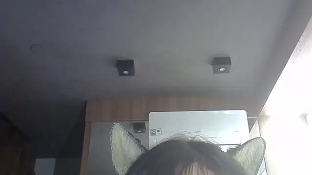 Skinny-Kitten online show from March 5, 6:53 am