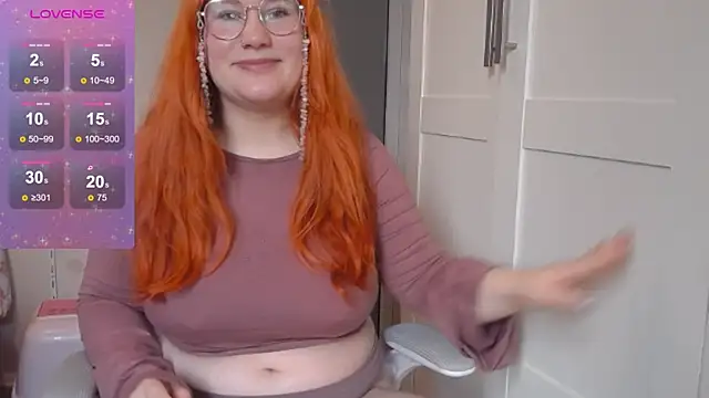 Snapshot of FluffyRainbowKity chatting on November 17, 11:05 am FluffyRainbowKity online show from November 17, 11:05 am