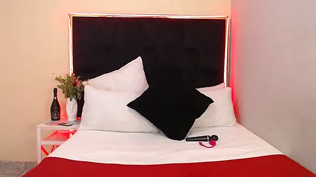 CancerGodessX online show from February 15, 3:17 pm