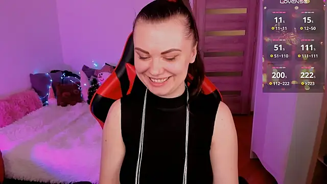 Kristina Logan online show from December 27, 3:04 pm