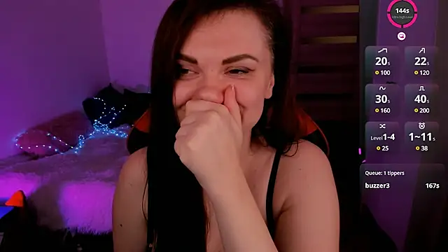 Kristina Logan online show from January 4, 9:09 pm