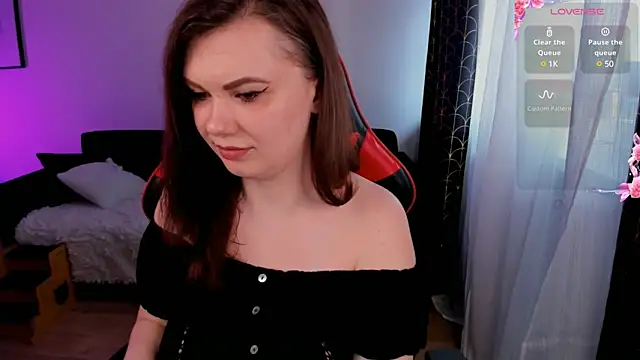 Kristina Logan online show from February 21, 3:10 pm