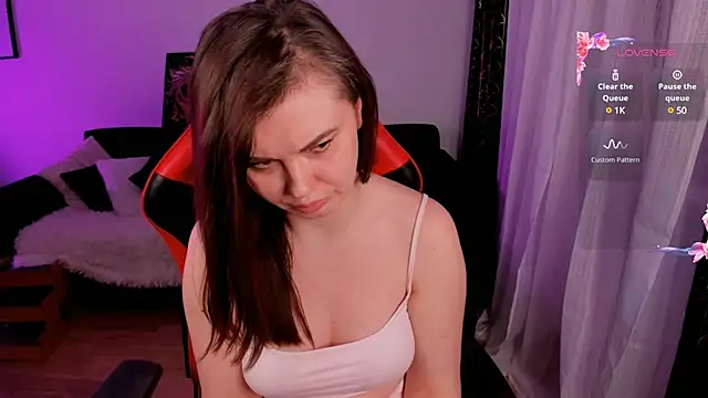 Kristina Logan online show from March 19, 9:05 pm