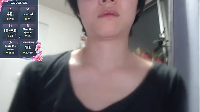 Japanese Housewife online show from December 3, 4:16 pm