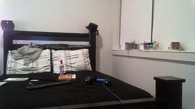 Snapshot of lofibunni chatting on January 10, 5:09 am lofibunni online show from January 10, 5:09 am