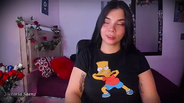 victoriaasaenz  online show from June 20, 12:47 am