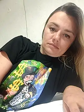 KrissSexi online show from October 3, 7:00 pm