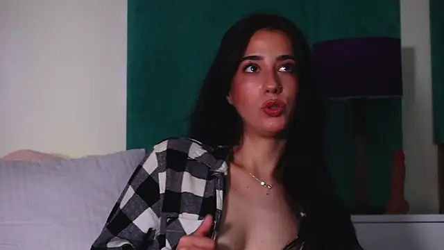 AmeliaJune online show from June 13, 9:57 pm