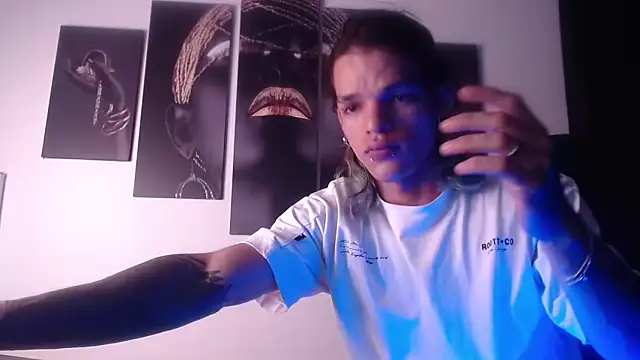 AlbertBernal69 online show from November 5, 3:06 am