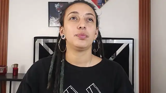 Snapshot of ORIANNA_BODMOD chatting on October 15, 9:26 pm ORIANNA BODMOD online show from October 15, 9:26 pm